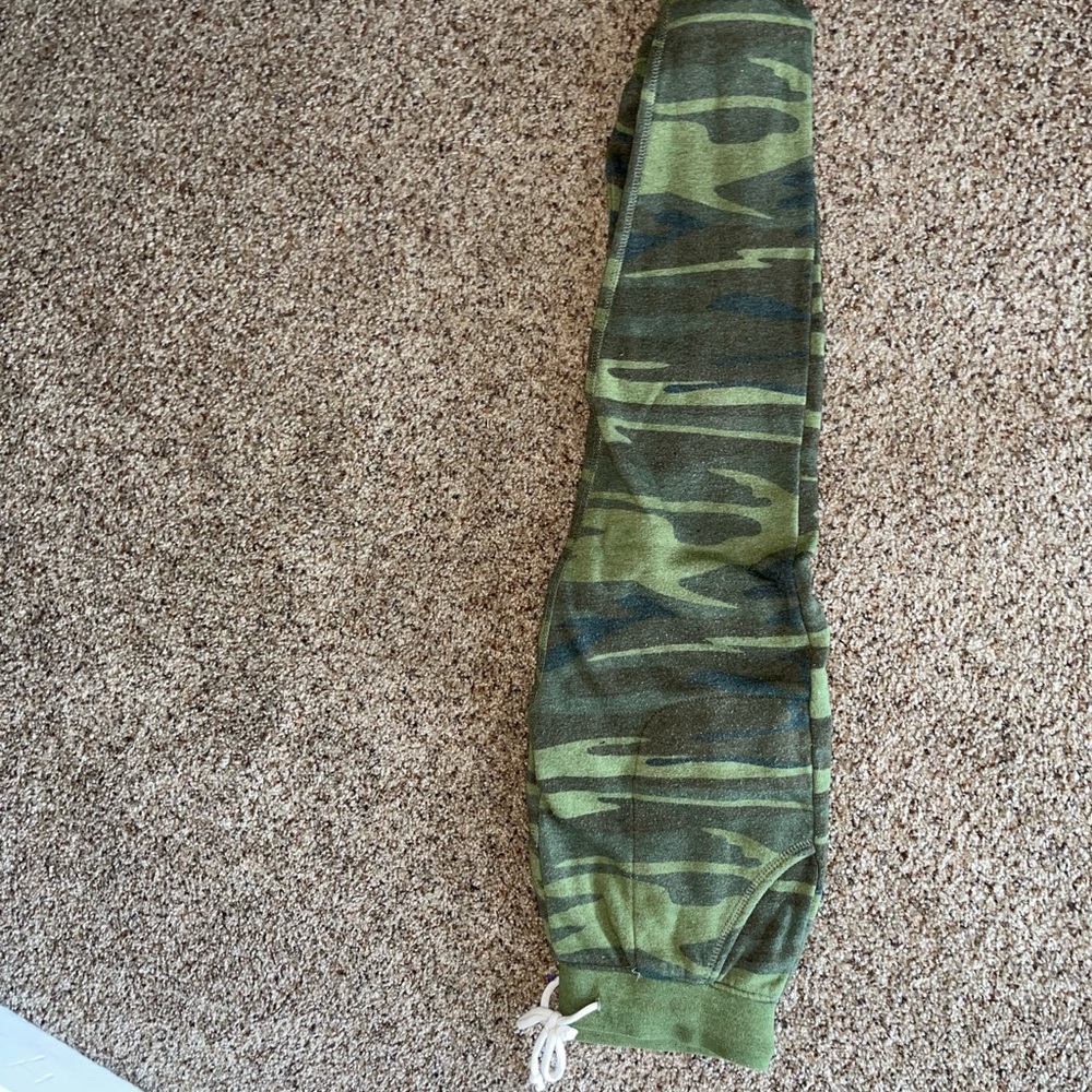 Pants - Picture 5 of 5